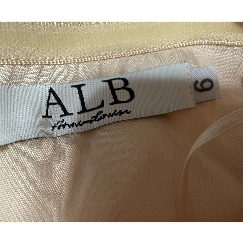 Anne Louise Boutique Maxi Dress Lovette Pink & Cream Floral Lace Tiered - Picture 3 of 12